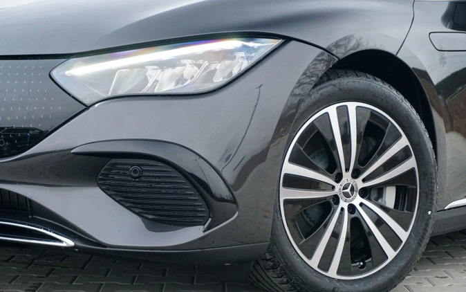 Mercedes-Benz EQE cena 382941 przebieg: 1, rok produkcji 2024 z Wieruszów małe 79